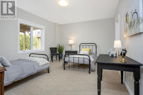 22 Chestnut Drive, Guelph/Eramosa, ON - Indoor Photo Showing Bedroom