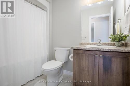 22 Chestnut Drive, Guelph/Eramosa, ON - Indoor Photo Showing Bathroom