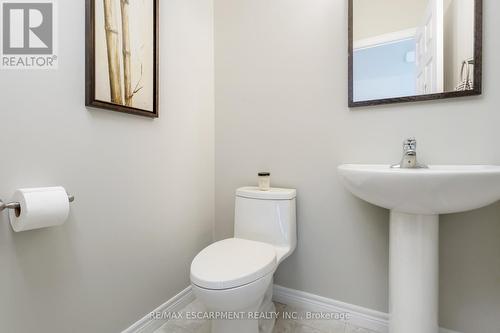 22 Chestnut Drive, Guelph/Eramosa, ON - Indoor Photo Showing Bathroom