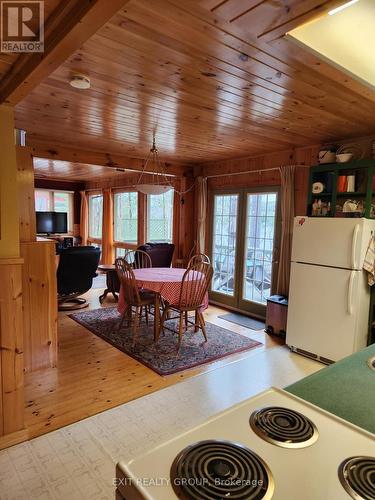102 Mazinaw Lake, Addington Highlands, ON - Indoor Photo Showing Kitchen