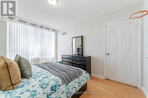1210 - 55 Strathaven Drive, Mississauga, ON - Indoor Photo Showing Bedroom