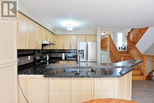 130 Edenbrook Hill Drive, Brampton, ON - Indoor Photo Showing Kitchen With Upgraded Kitchen