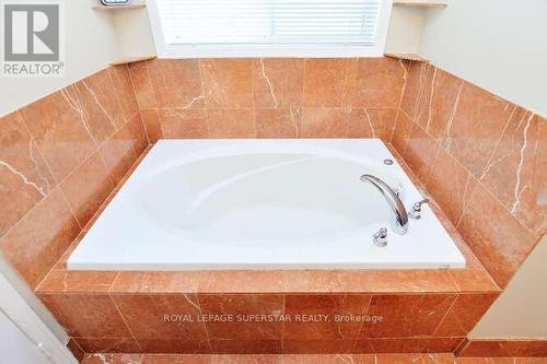 130 Edenbrook Hill Drive, Brampton, ON - Indoor Photo Showing Bathroom