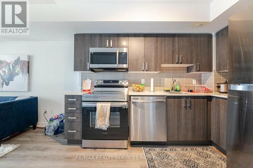 #806 - 1480 Bayly Street, Pickering, ON - Indoor Photo Showing Kitchen