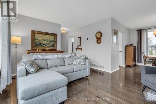 326 Lakeshore Drive, Cobourg, ON - Indoor Photo Showing Living Room