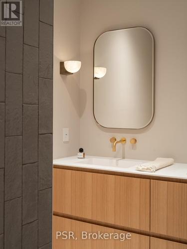 A - 168 Lappin Avenue, Toronto, ON - Indoor Photo Showing Bathroom