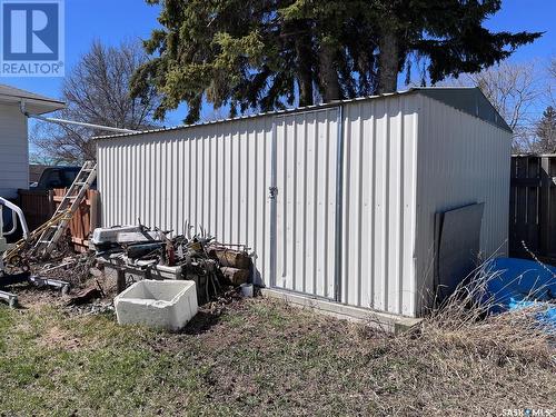 106 Stovel Avenue W, Melfort, SK - Outdoor