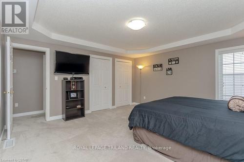 852 Richmond Street, Thames Centre, ON - Indoor Photo Showing Bedroom