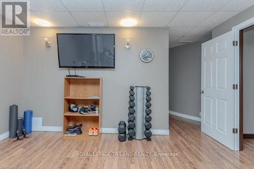 852 Richmond Street, Thames Centre, ON - Indoor Photo Showing Other Room