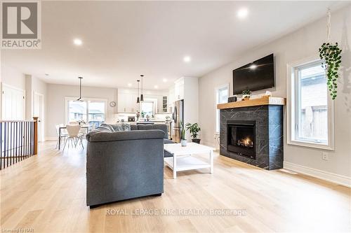 254 Julia Drive, Welland, ON - Indoor Photo Showing Living Room With Fireplace
