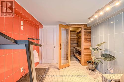 9 Redland Crescent E, Toronto, ON - Indoor Photo Showing Other Room