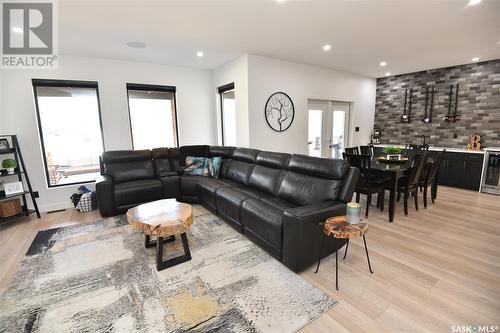 302 Coventry Crescent, Nipawin, SK - Indoor Photo Showing Living Room