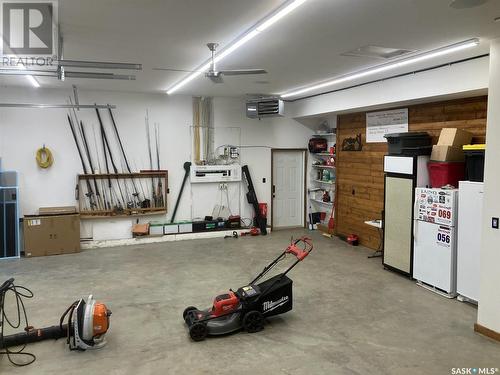 302 Coventry Crescent, Nipawin, SK - Indoor Photo Showing Garage