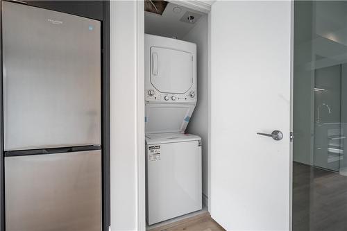 1 Jarvis Street|Unit #1418, Hamilton, ON - Indoor Photo Showing Laundry Room
