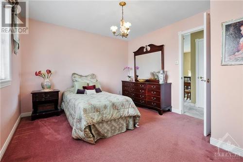 2309 Samuel Drive, Ottawa, ON - Indoor Photo Showing Bedroom