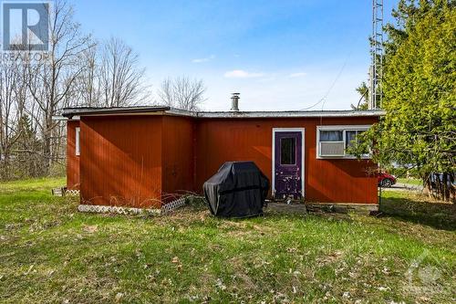 240 Ebb'S Bay Road, Carleton Place, ON - Outdoor