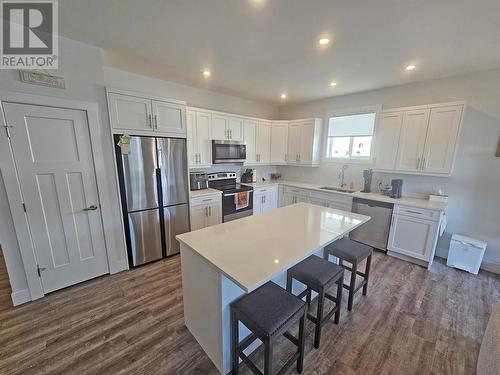 8415 81A Street, Fort St. John, BC - Indoor Photo Showing Kitchen