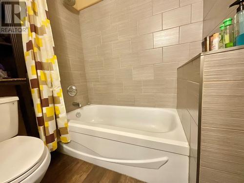 3610 Eagle Bay Road Unit# D, Eagle Bay, BC - Indoor Photo Showing Bathroom