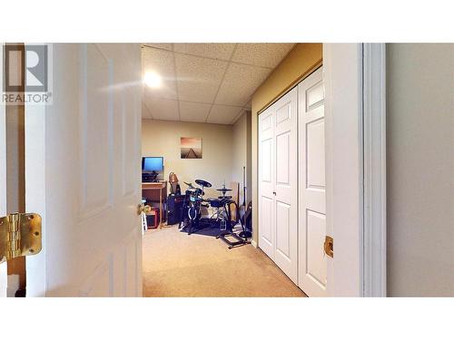 3610 Eagle Bay Road Unit# D, Eagle Bay, BC - Indoor Photo Showing Other Room