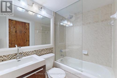 413 - 1029 King Street W, Toronto, ON - Indoor Photo Showing Bathroom