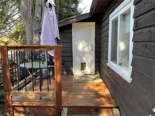 143 Comiaken Ave, Lake Cowichan, BC - Outdoor With Deck Patio Veranda With Exterior