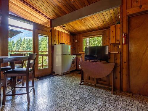 42 Baikie Dr, Campbell River, BC - Indoor