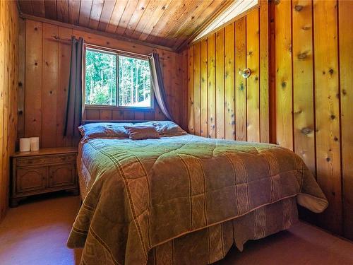42 Baikie Dr, Campbell River, BC - Indoor Photo Showing Bedroom