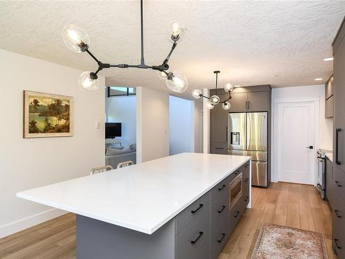 11-1935 Capelin Pl, Comox, BC - Indoor Photo Showing Kitchen With Upgraded Kitchen