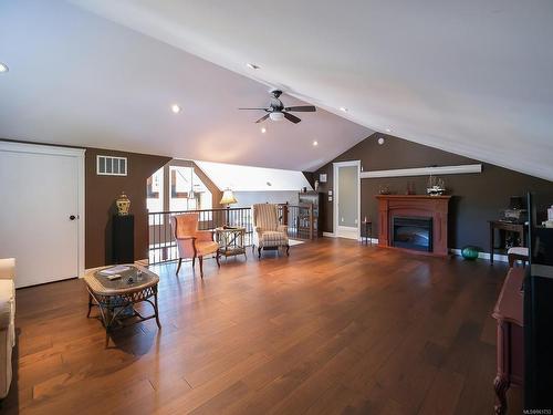 243 North Shore Rd, Lake Cowichan, BC - Indoor With Fireplace