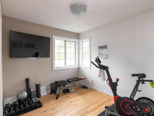 3808 Cardie Crt, Saanich, BC - Indoor Photo Showing Gym Room