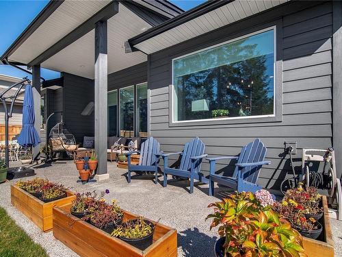 715 Salmonberry St, Campbell River, BC - Outdoor With Deck Patio Veranda With Exterior