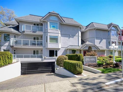 203-1477 Yale St, Oak Bay, BC - Outdoor With Balcony With Facade