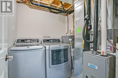437 Primrose Road, Kelowna, BC - Indoor Photo Showing Laundry Room
