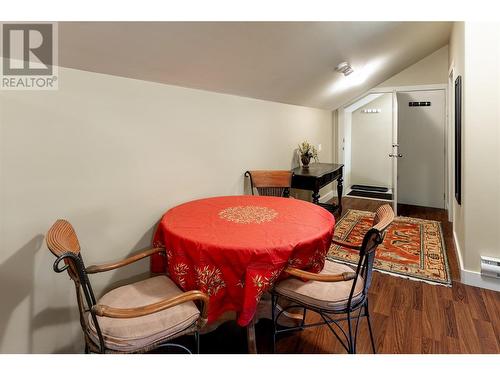 605 Almandine Court, Kelowna, BC - Indoor Photo Showing Dining Room
