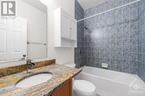 192 Felicity Crescent, Ottawa, ON - Indoor Photo Showing Bathroom