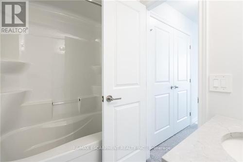 207 - 2620 Binbrook Road, Hamilton, ON - Indoor Photo Showing Bathroom