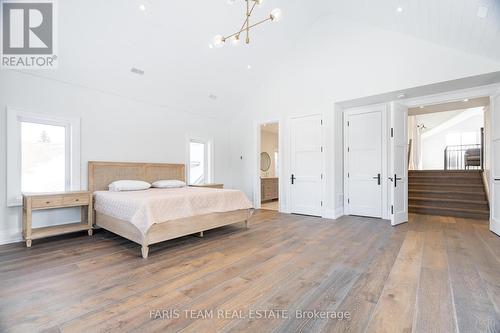 124 Farm Gate Road, Blue Mountains, ON - Indoor Photo Showing Bedroom