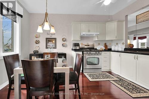 87 Boca Drive, Hamilton, ON - Indoor Photo Showing Kitchen