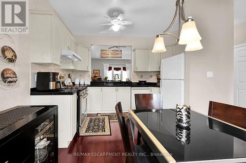 87 Boca Drive, Hamilton, ON - Indoor Photo Showing Kitchen