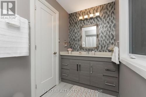 27 Petworth Road, Brampton, ON - Indoor Photo Showing Bathroom