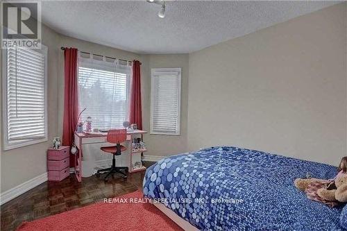 1089 Red Pine Crescent, Mississauga, ON - Indoor Photo Showing Bedroom