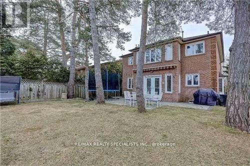 1089 Red Pine Crescent, Mississauga, ON - Outdoor
