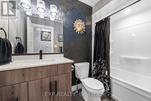 14 Ambrosia Terrace, Quinte West, ON - Indoor Photo Showing Bathroom