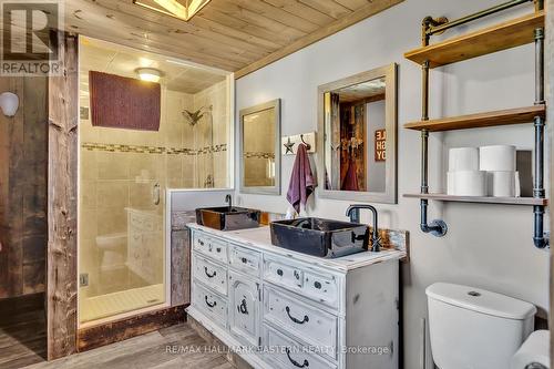 48 North Bayou Road, Kawartha Lakes, ON - Indoor Photo Showing Bathroom
