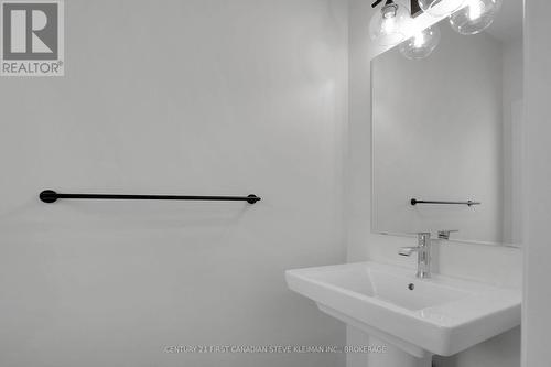 67 - 2700 Buroak Drive, London, ON - Indoor Photo Showing Bathroom