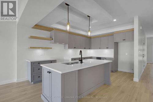 67 - 2700 Buroak Drive, London, ON - Indoor Photo Showing Kitchen With Double Sink With Upgraded Kitchen