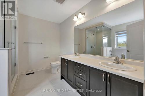 21 Dennis Avenue, Brantford, ON - Indoor Photo Showing Bathroom
