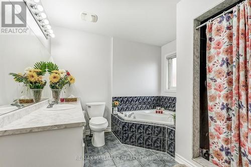 18 Gower Street, Toronto, ON - Indoor Photo Showing Bathroom