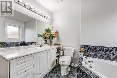 18 Gower Street, Toronto, ON - Indoor Photo Showing Bathroom
