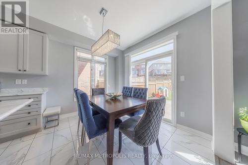 23 Atkinson Crescent, New Tecumseth, ON - Indoor Photo Showing Dining Room